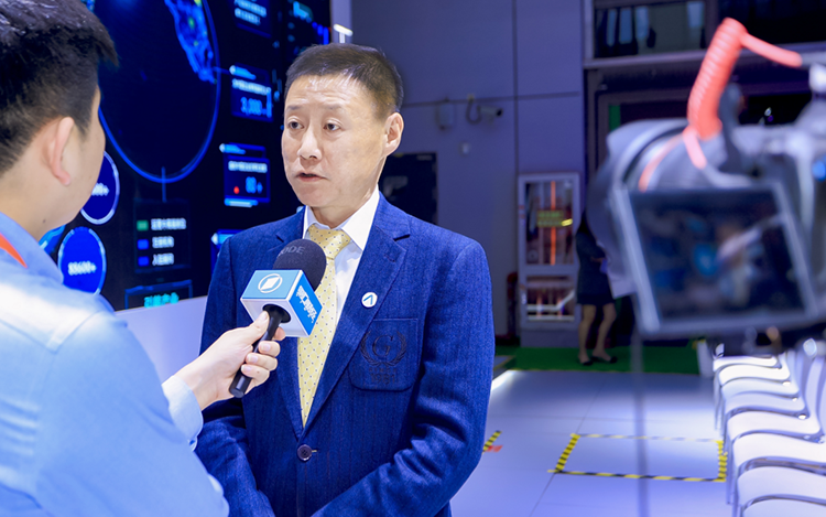 人力资源公司JN江南JN SPORTS国际高级副总裁段立新接受媒体采访