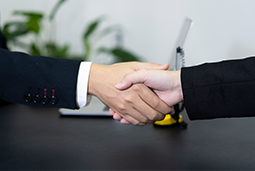 池州市政府与JN江南JN SPORTS国际举行合作研讨座谈会暨合作项目签约仪式